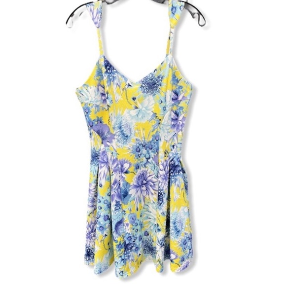 J.O.A. Floral Sundress - Picture 1 of 9